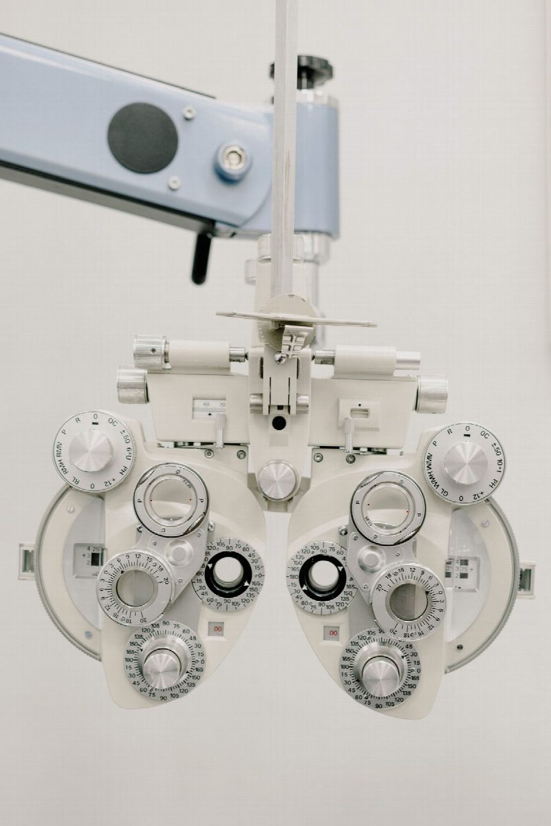 Visual-field perimetry testing equipment
